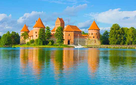 Seguro de salud para expatriados en Lituania